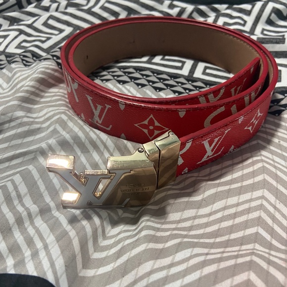 Louis Vuitton / Supreme    Red & White Belt!!! - Picture 1 of 8